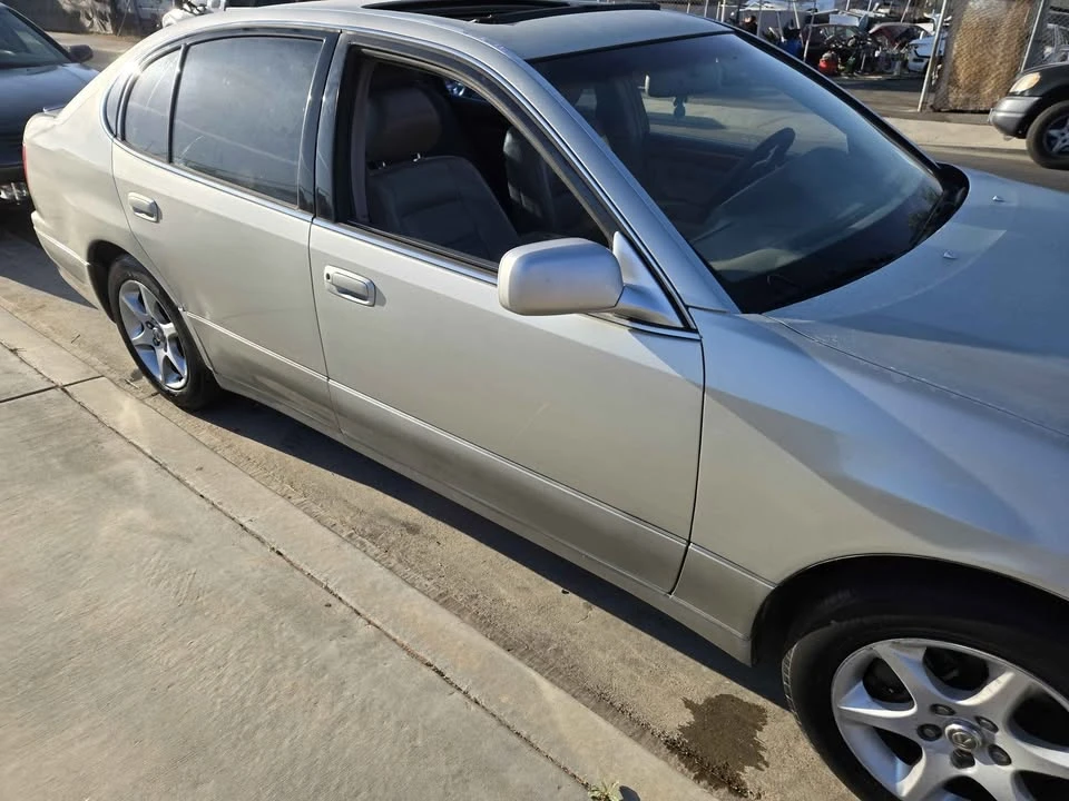 2002 Lexus GS 2nd Gen - Image 6 of 14