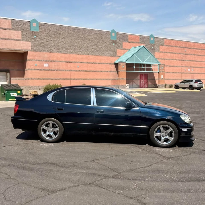 2002 Lexus GS 2nd Gen - Image 4 of 11
