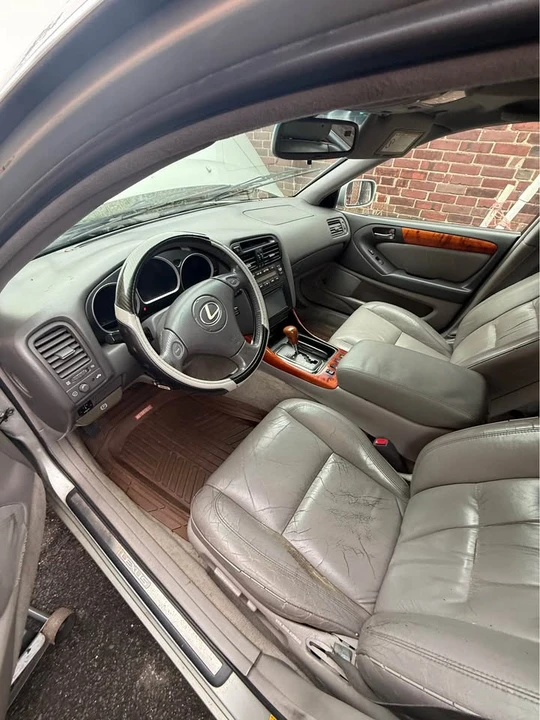 2002 Lexus GS 2nd Gen - Image 2 of 5