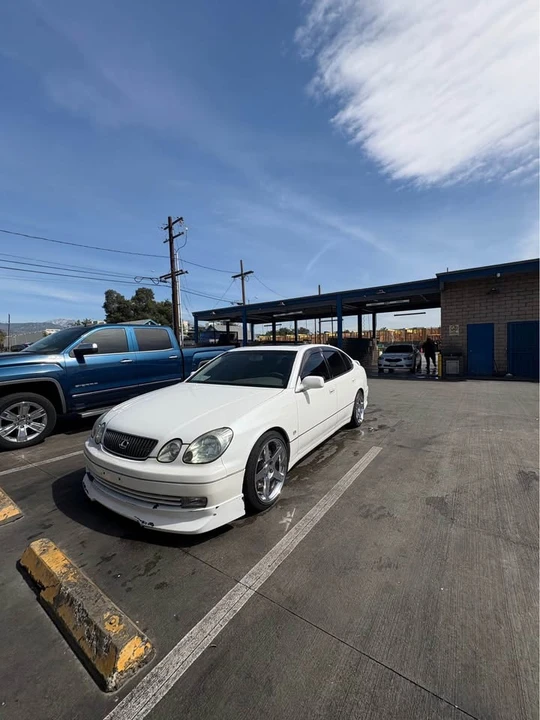 2002 Lexus GS 2nd Gen - Image 2 of 7