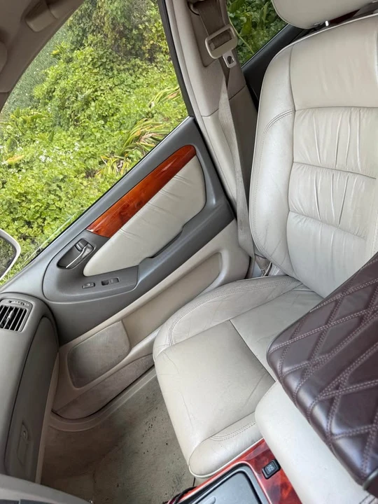 2002 Lexus GS 2nd Gen - Image 4 of 5