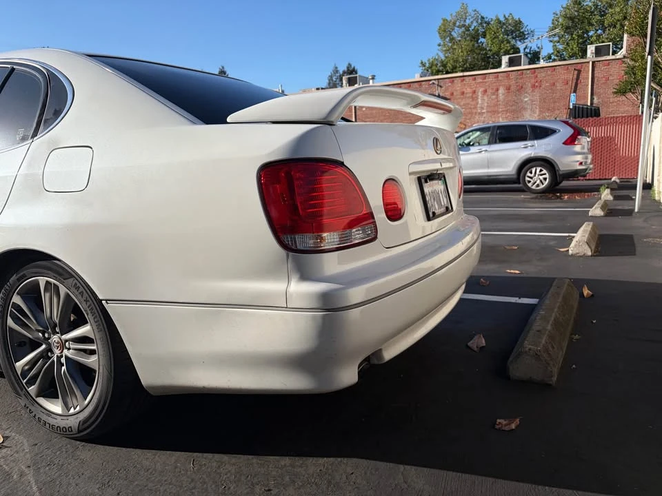 2002 Lexus GS 2nd Gen - Image 5 of 9