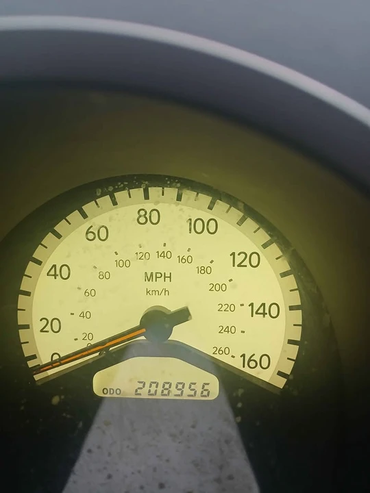 2002 Lexus GS 2nd Gen - Image 7 of 19