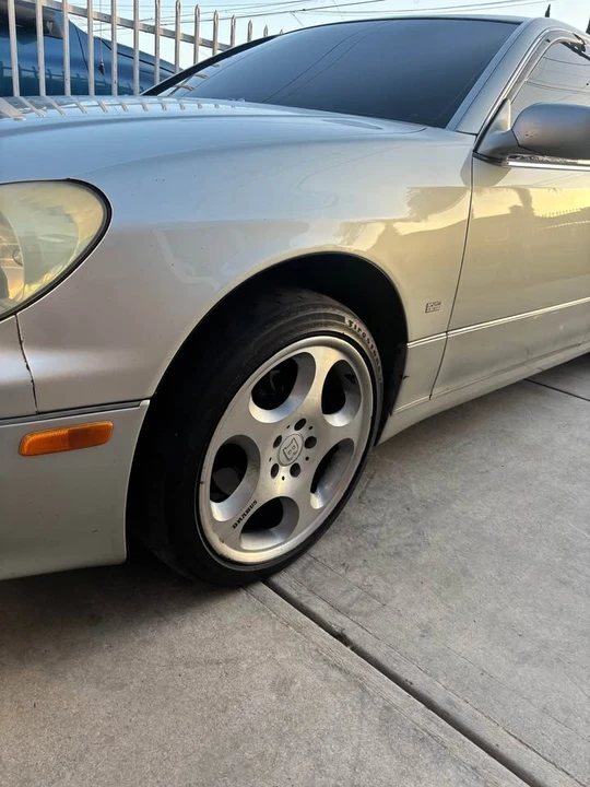 2002 Lexus GS 2nd Gen - Image 2 of 9