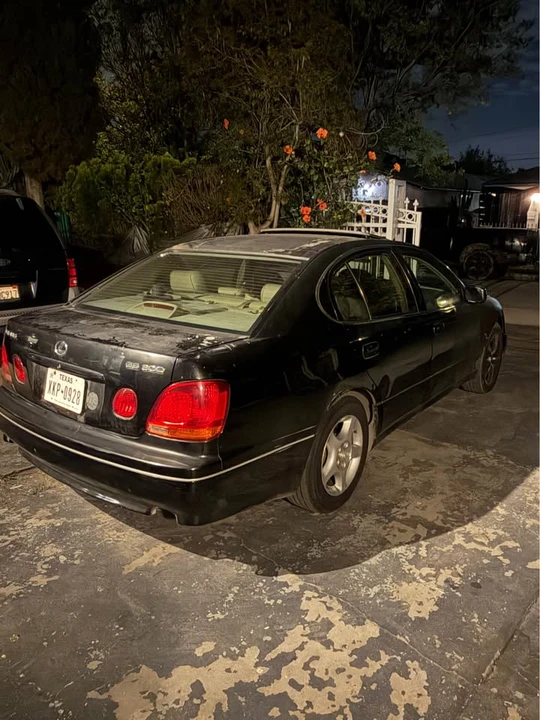 2002 Lexus GS 2nd Gen - Image 3 of 3