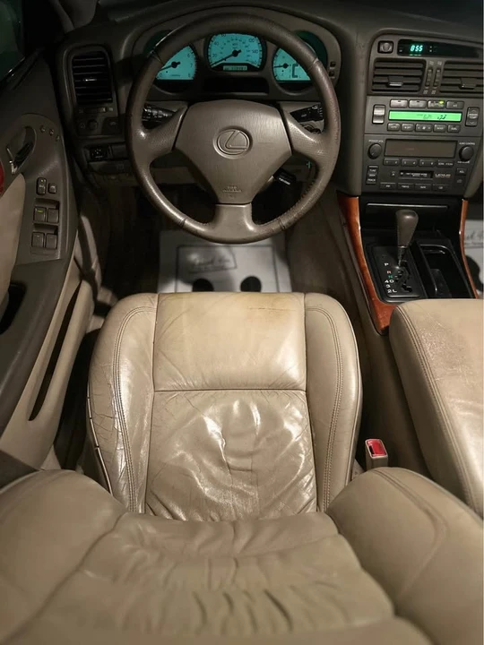 2002 Lexus GS 2nd Gen - Image 10 of 13