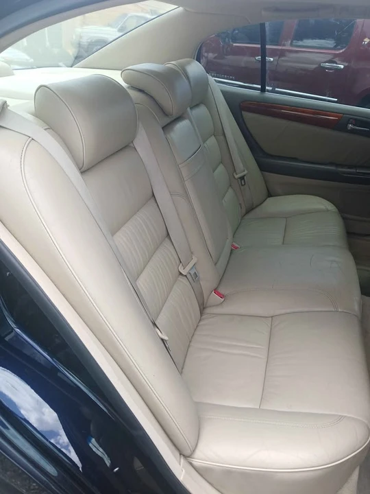 2002 Lexus GS 2nd Gen - Image 16 of 19