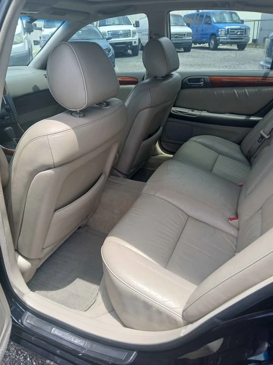 2002 Lexus GS 2nd Gen - Image 12 of 19