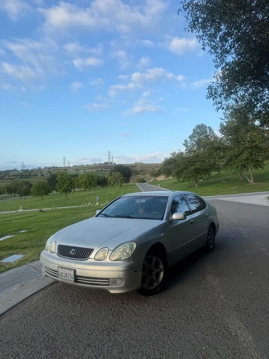 2002 Lexus GS 2nd Gen - Image 2 of 20