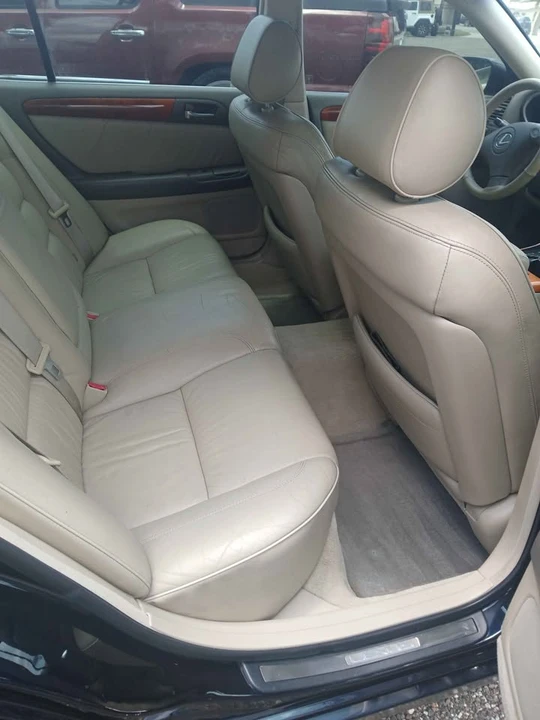 2002 Lexus GS 2nd Gen - Image 15 of 19