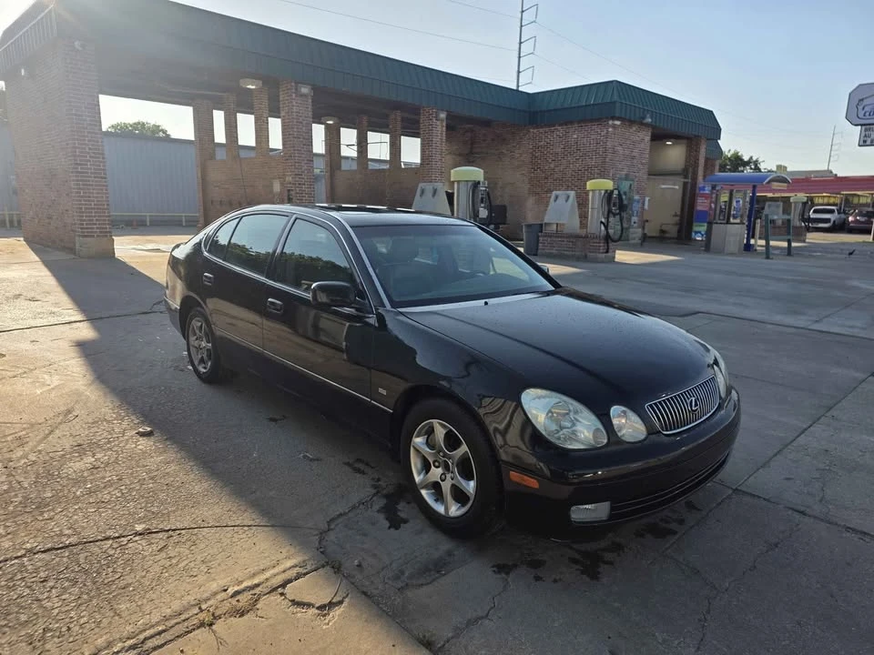 2002 Lexus GS 2nd Gen - Image 2 of 13