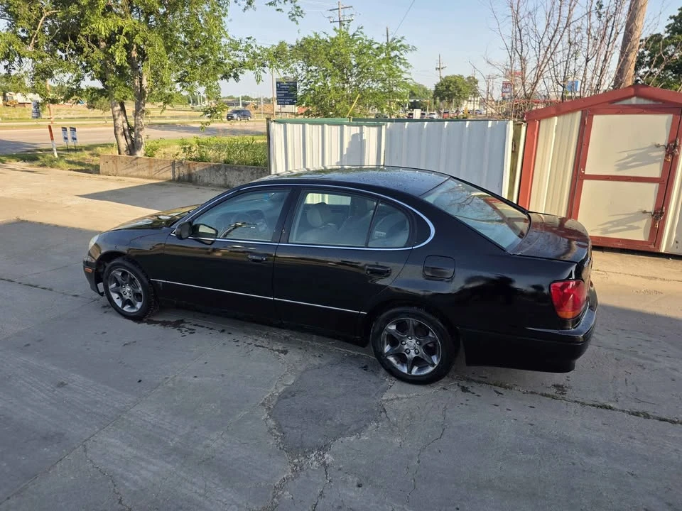 2002 Lexus GS 2nd Gen - Image 4 of 13