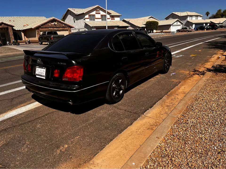 2002 Lexus GS 2nd Gen - Image 4 of 5