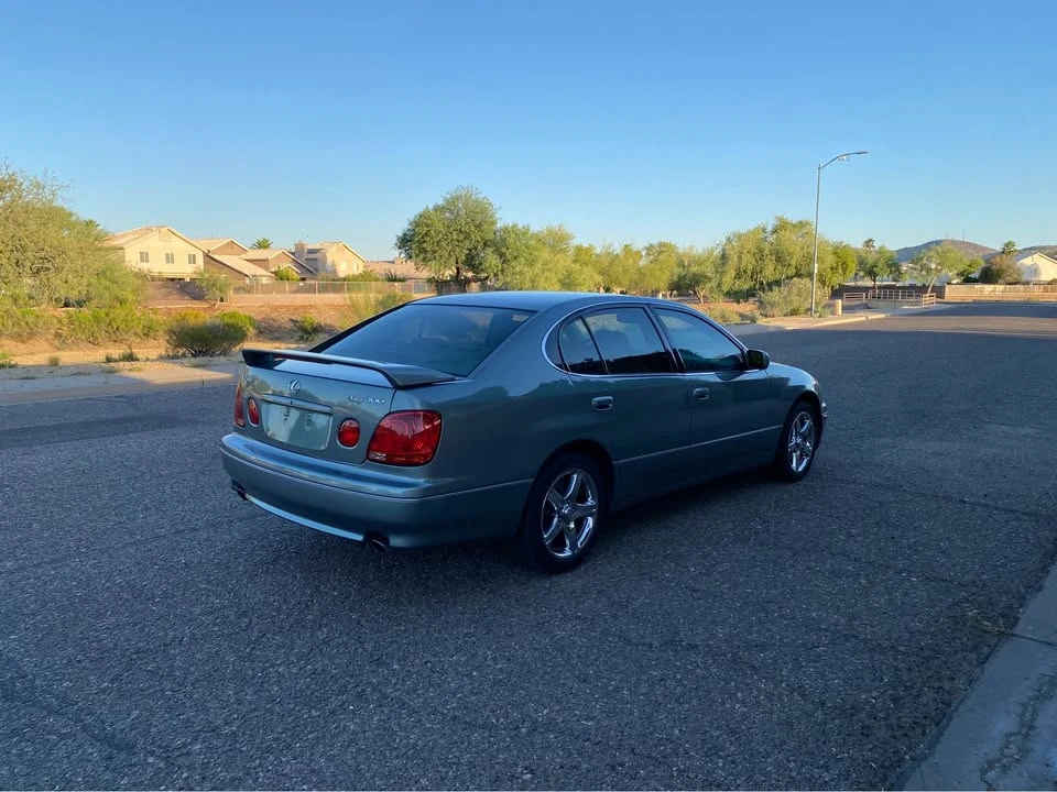 2002 Lexus GS 2nd Gen - Image 5 of 16