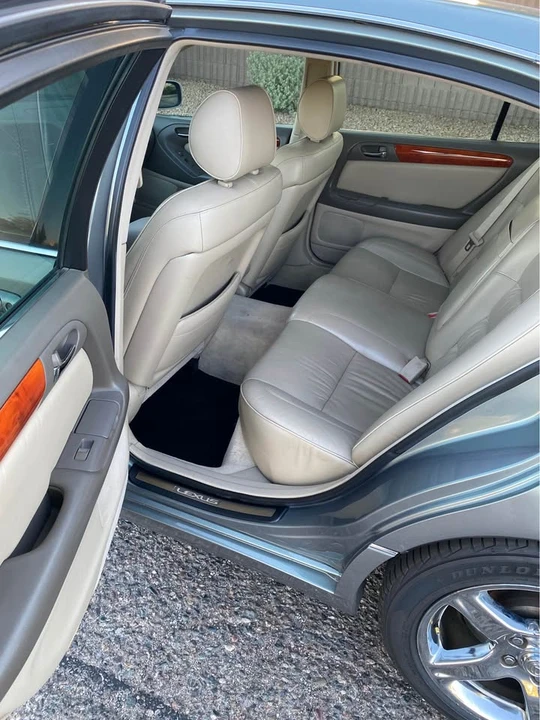 2002 Lexus GS 2nd Gen - Image 10 of 16