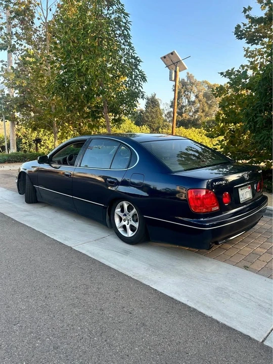 2002 Lexus GS 2nd Gen - Image 3 of 7