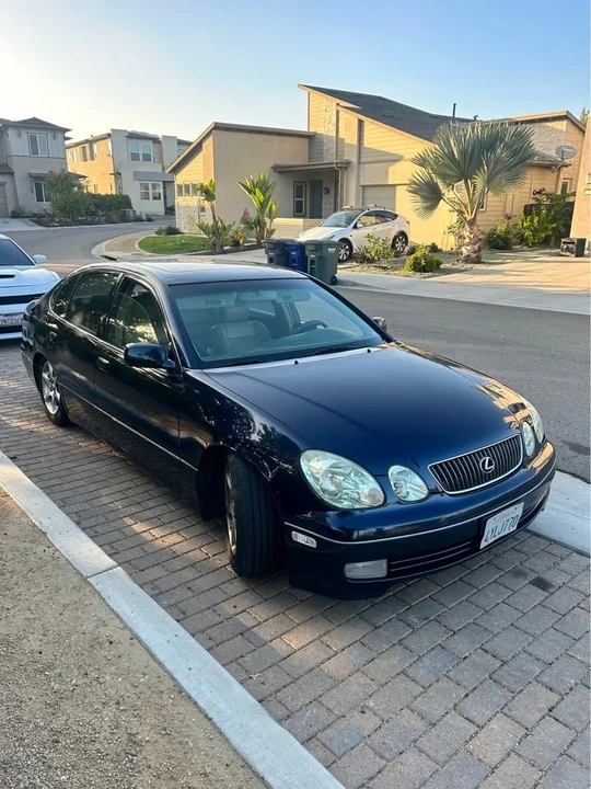 2002 Lexus GS 2nd Gen - Image 2 of 7