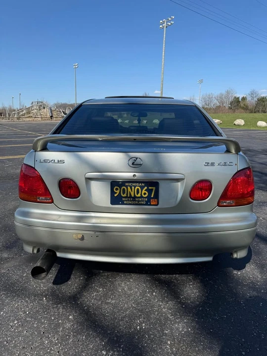 2002 Lexus GS 2nd Gen - Image 7 of 17