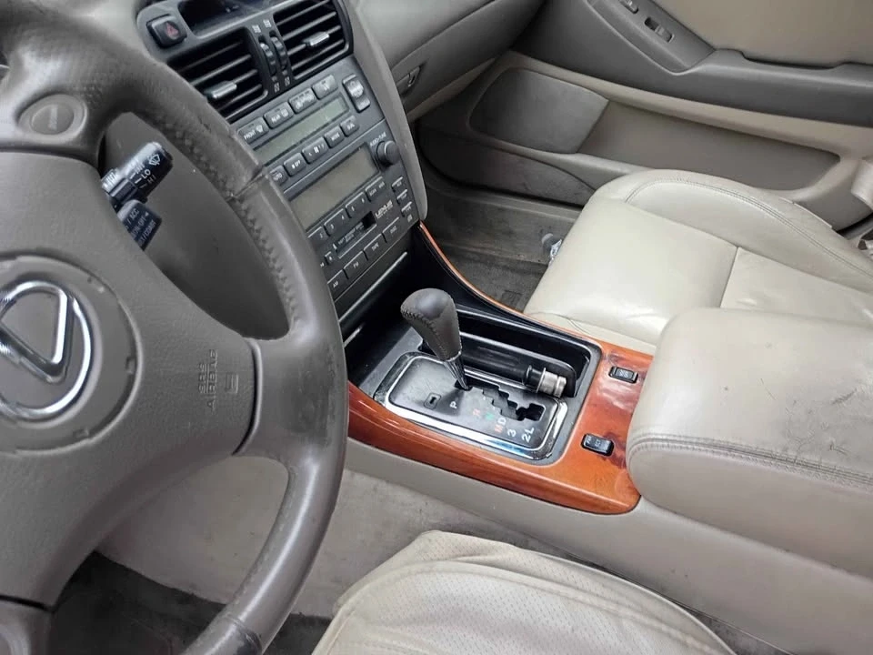 2002 Lexus GS 2nd Gen - Image 4 of 5