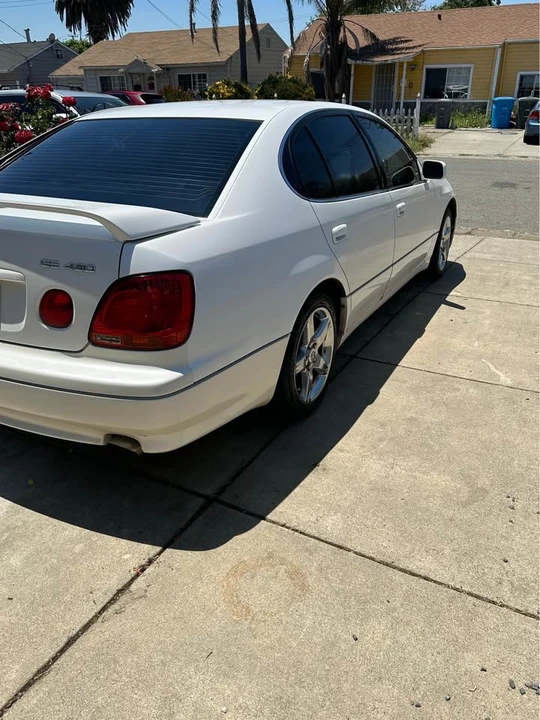 2002 Lexus GS 2nd Gen - Image 2 of 6