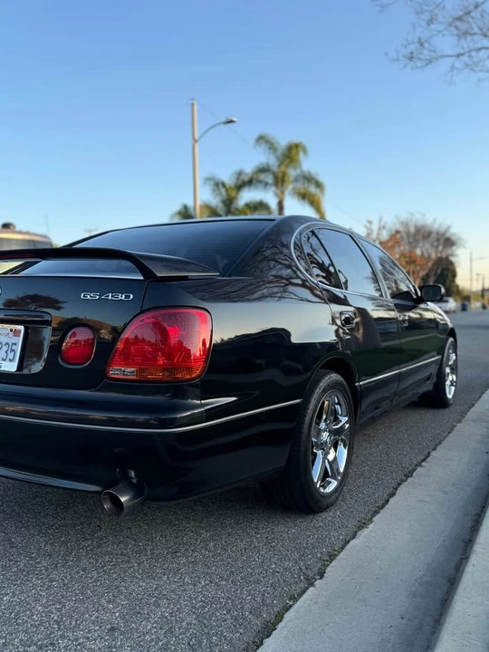 2002 Lexus GS 2nd Gen - Image 4 of 7