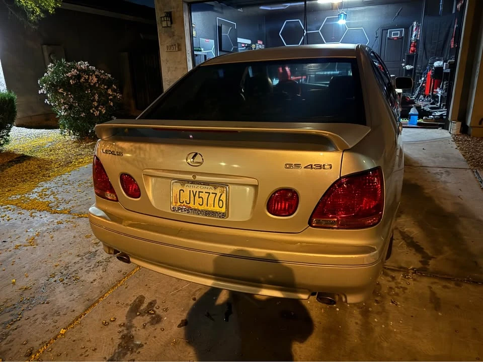 2002 Lexus GS 2nd Gen - Image 11 of 13