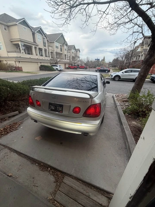 2002 Lexus GS 2nd Gen - Image 3 of 14