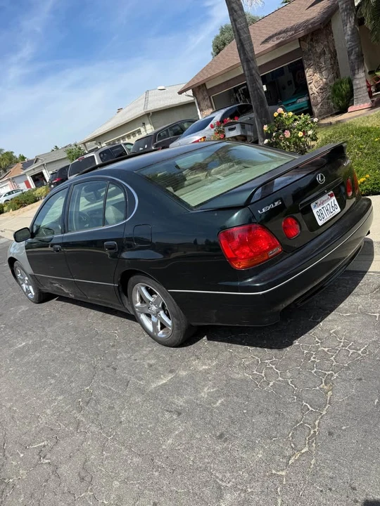 2002 Lexus GS 2nd Gen - Image 2 of 8