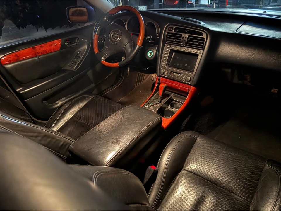 2002 Lexus GS 2nd Gen - Image 11 of 13