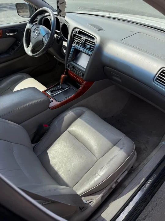 2002 Lexus GS 2nd Gen - Image 6 of 8