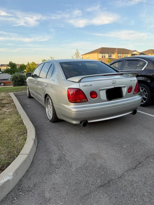 2002 Lexus GS 2nd Gen - Image 3 of 7