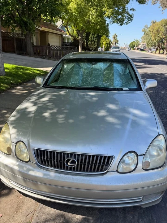 2002 Lexus GS 2nd Gen - Image 2 of 11
