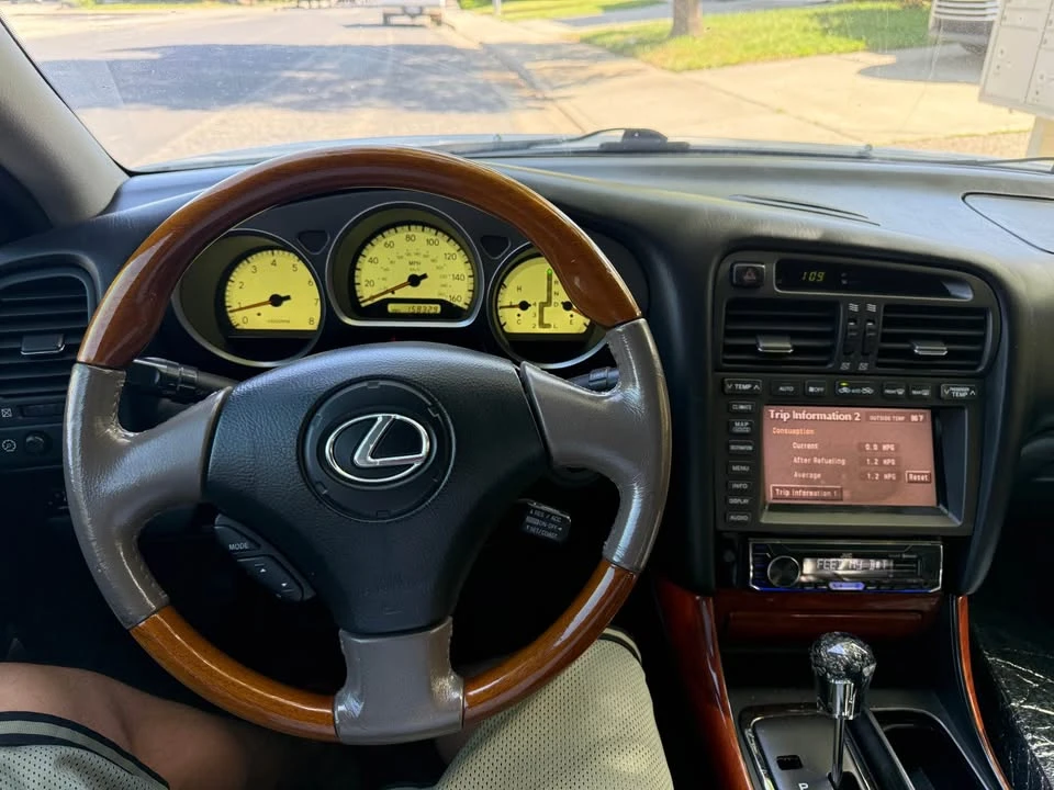 2002 Lexus GS 2nd Gen - Image 7 of 11