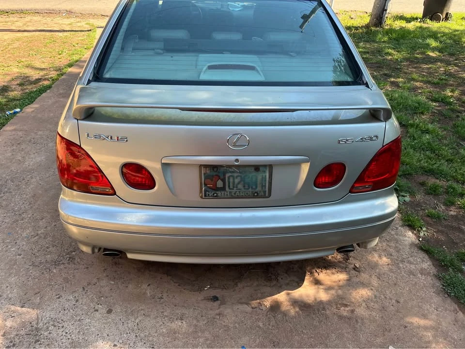 2002 Lexus GS 2nd Gen - Image 5 of 16