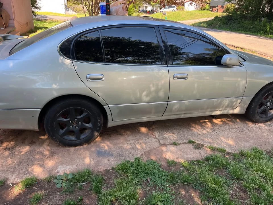 2002 Lexus GS 2nd Gen - Image 16 of 16