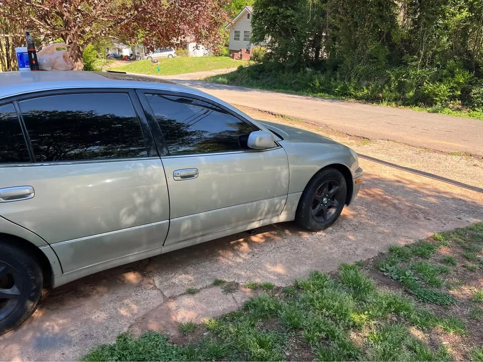2002 Lexus GS 2nd Gen - Image 15 of 16