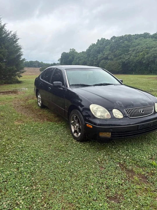 2002 Lexus GS 2nd Gen - Image 2 of 7