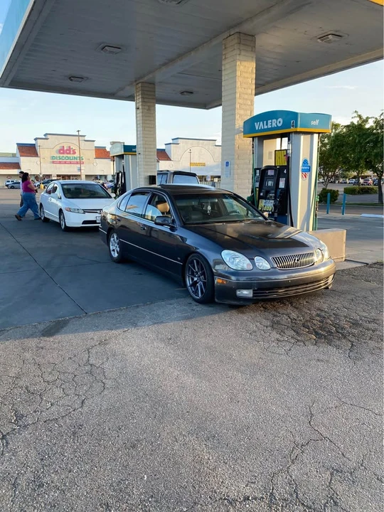 2002 Lexus GS 2nd Gen - Image 6 of 12