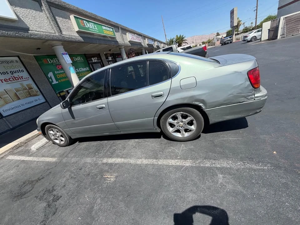 2002 Lexus GS 2nd Gen - Image 3 of 5