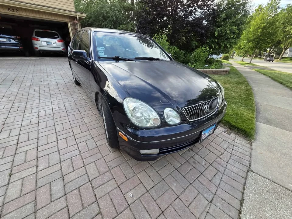 2002 Lexus GS 2nd Gen - Image 2 of 12