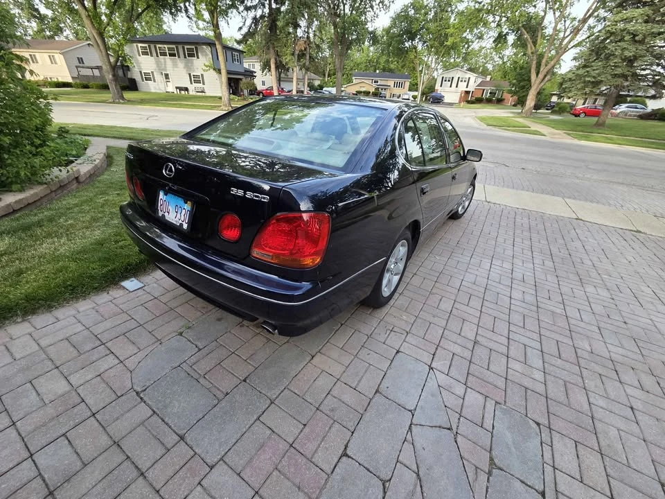 2002 Lexus GS 2nd Gen - Image 6 of 12