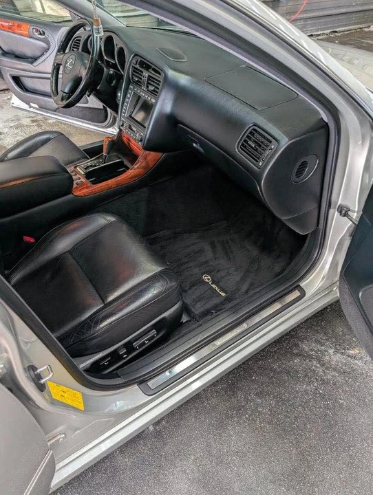 2002 Lexus GS 2nd Gen - Image 13 of 20
