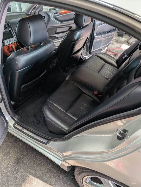 2002 Lexus GS 2nd Gen - Image 11 of 20