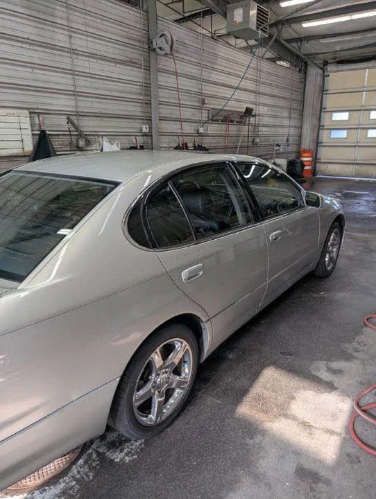 2002 Lexus GS 2nd Gen - Image 3 of 20