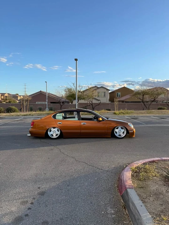 2002 Lexus GS 2nd Gen - Image 2 of 7