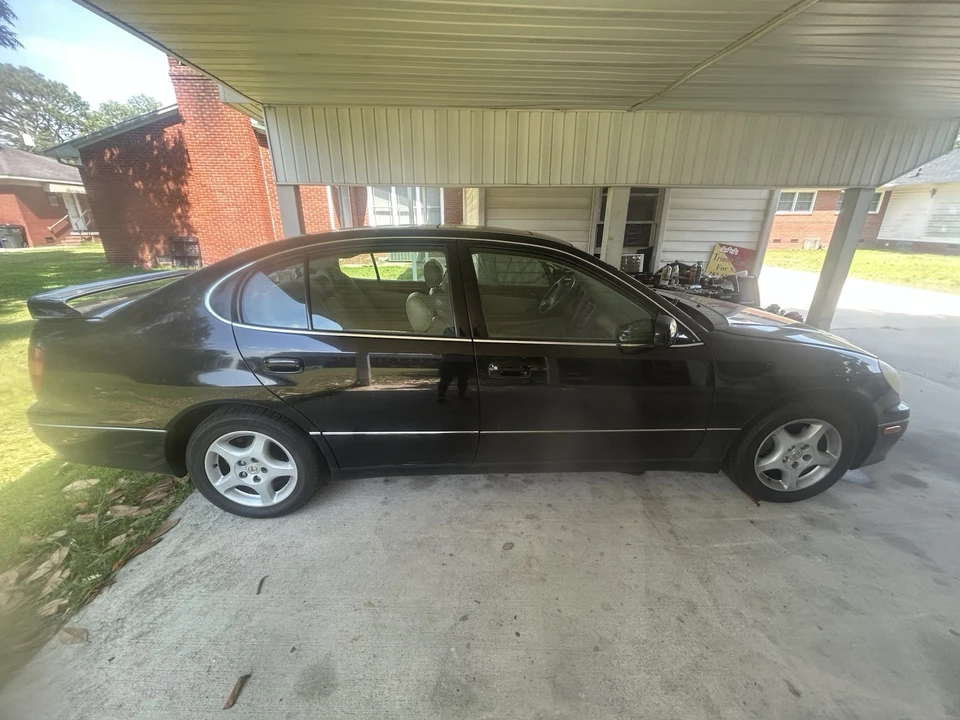2002 Lexus GS 2nd Gen - Image 3 of 22