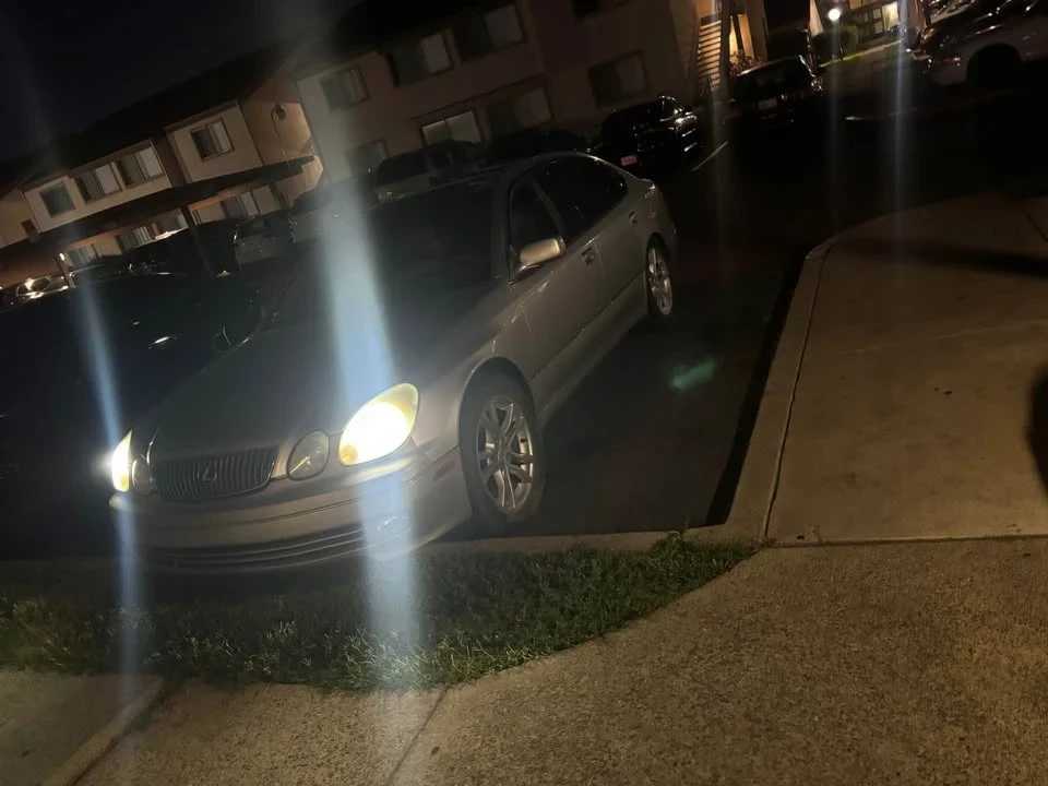 2002 Lexus GS 2nd Gen - Image 4 of 10