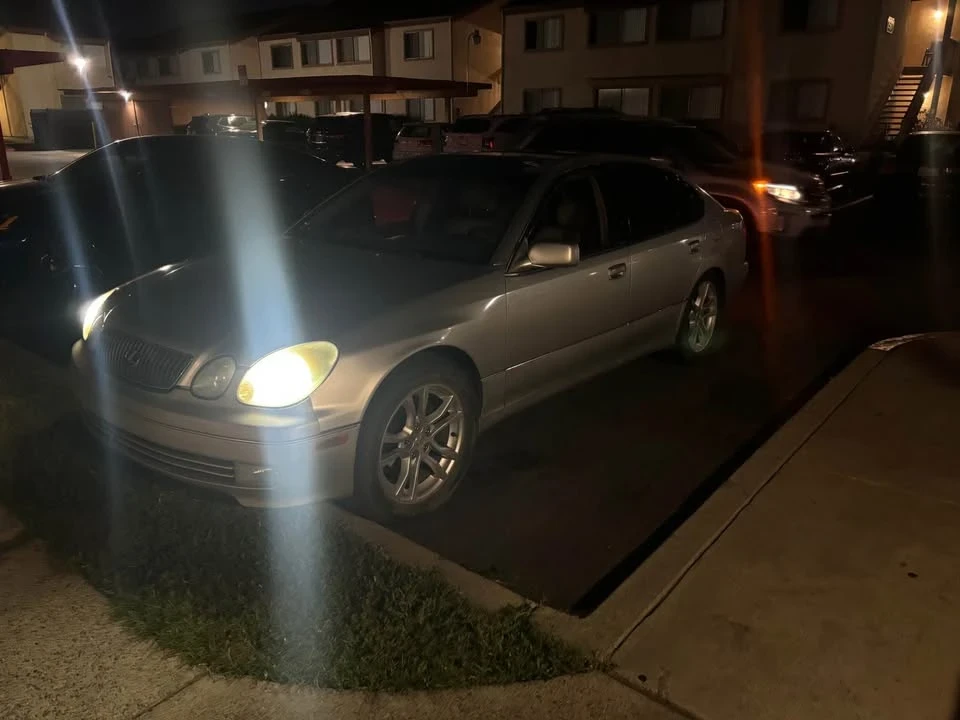 2002 Lexus GS 2nd Gen - Image 6 of 10