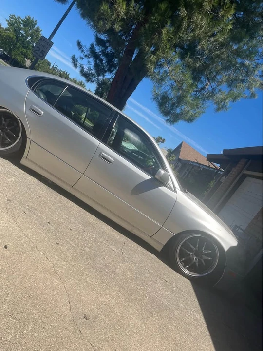 2002 Lexus GS 2nd Gen - Image 5 of 10