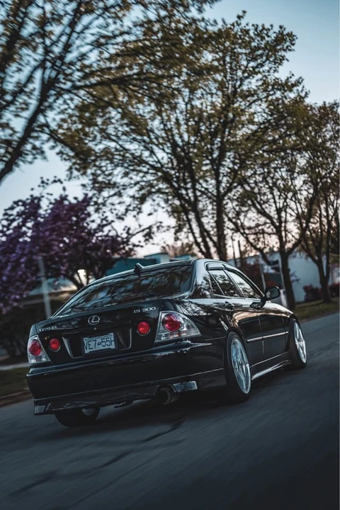 2002 Lexus IS 1st Gen - Image 2 of 7
